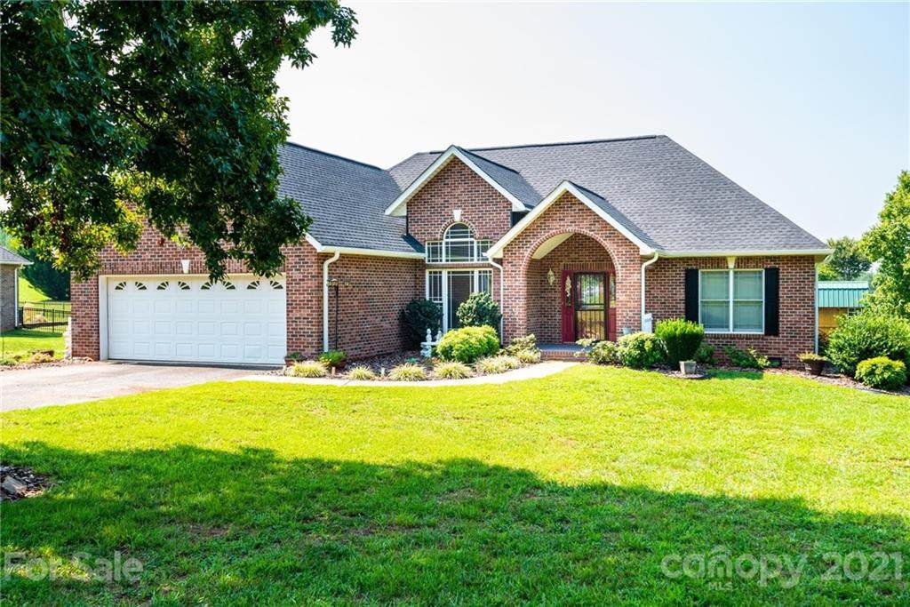 5401 Pittstown Road - Photo 1