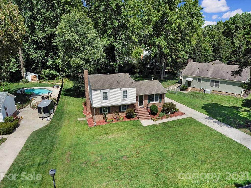 8309 Abercorn Lane - Photo 1