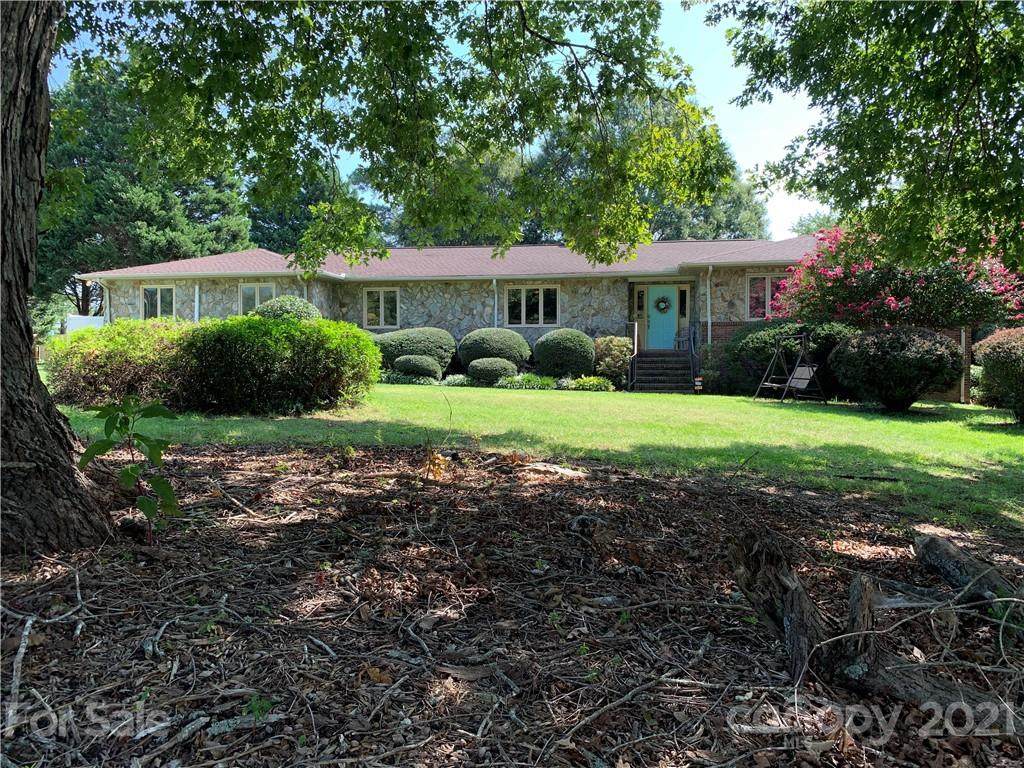 5109 Weddington Matthews Road - Photo 1