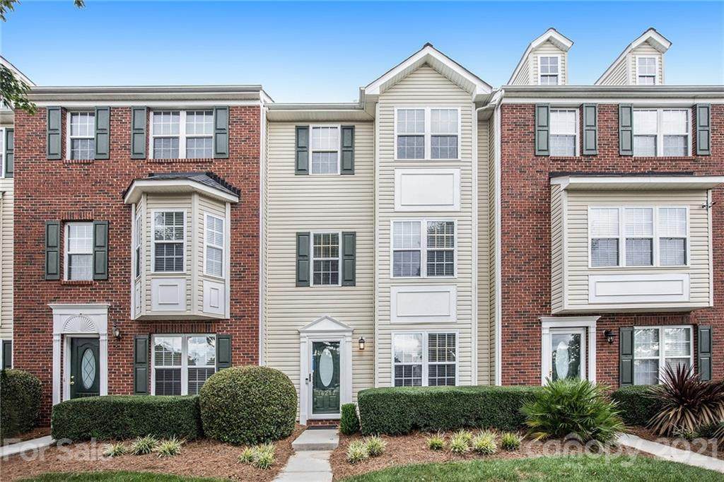 16217 Peachmont Drive - Photo 1
