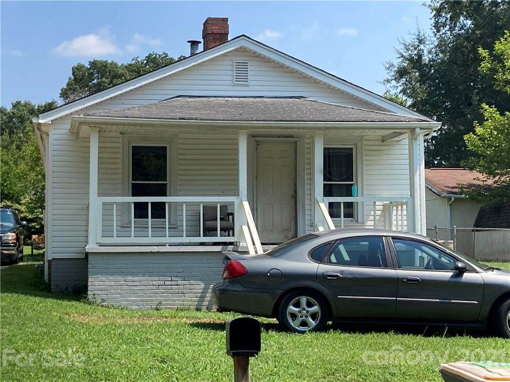 802 Grace Avenue - Photo 1
