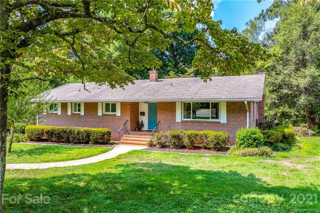 832 6th Avenue - Photo 1