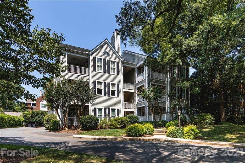 2310 Roswell Avenue - Photo 1