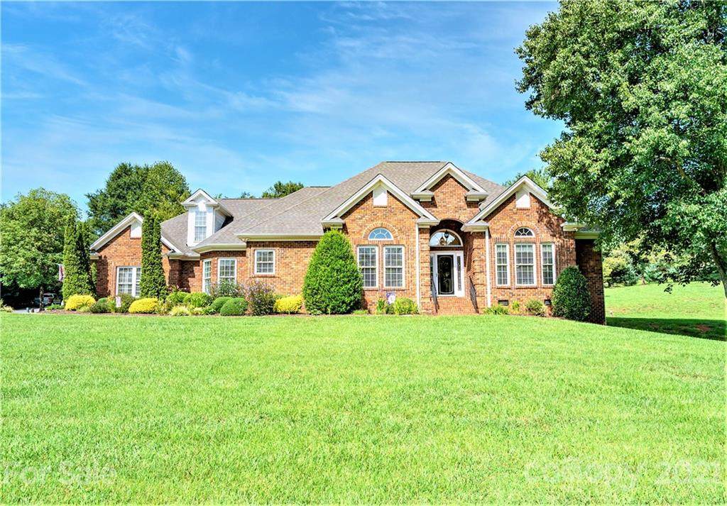 104 Laurel Ridge Drive - Photo 1
