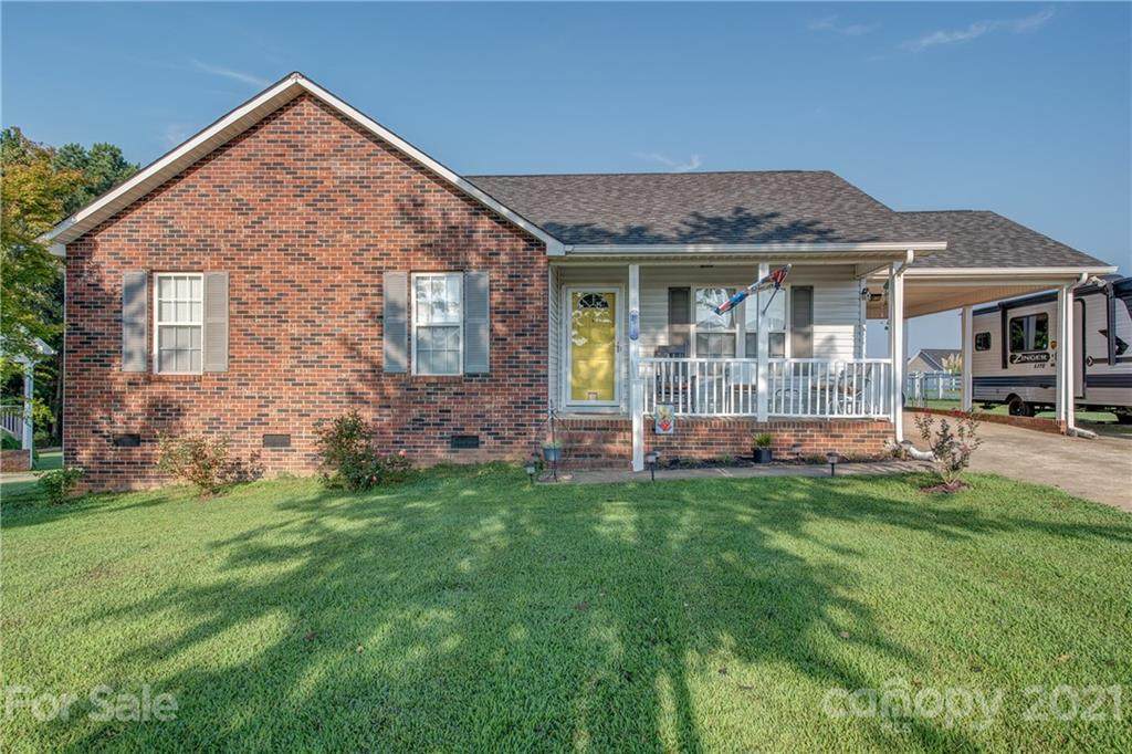 338 Crocker Road - Photo 1