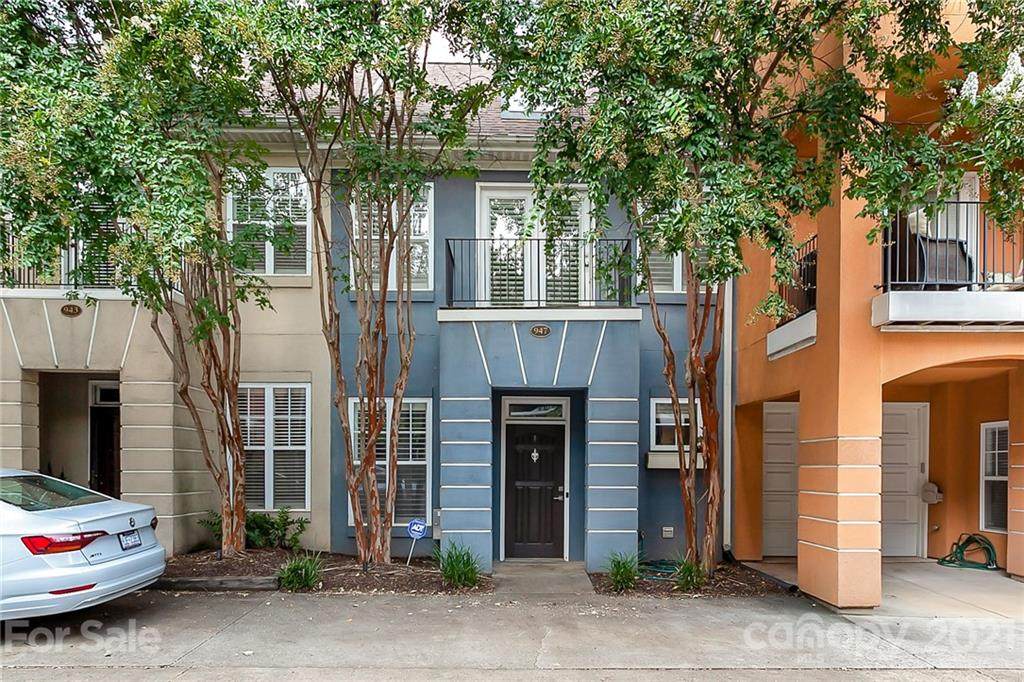947 Hawthorne Bridge Court - Photo 1