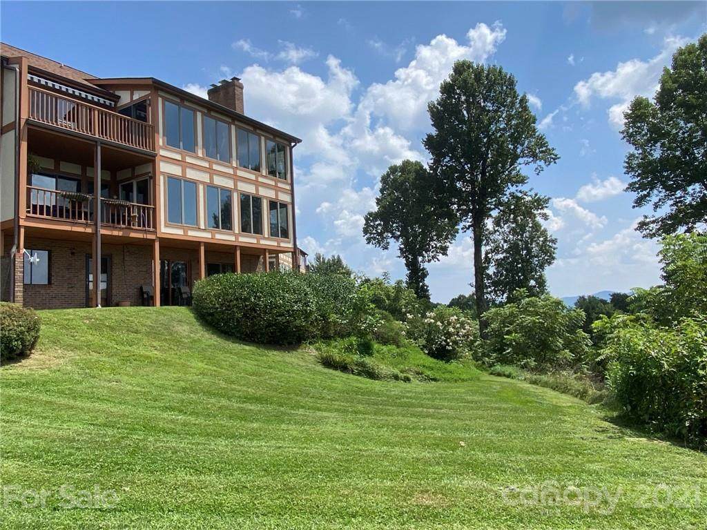 1004 Fleetwood Plaza - Photo 1
