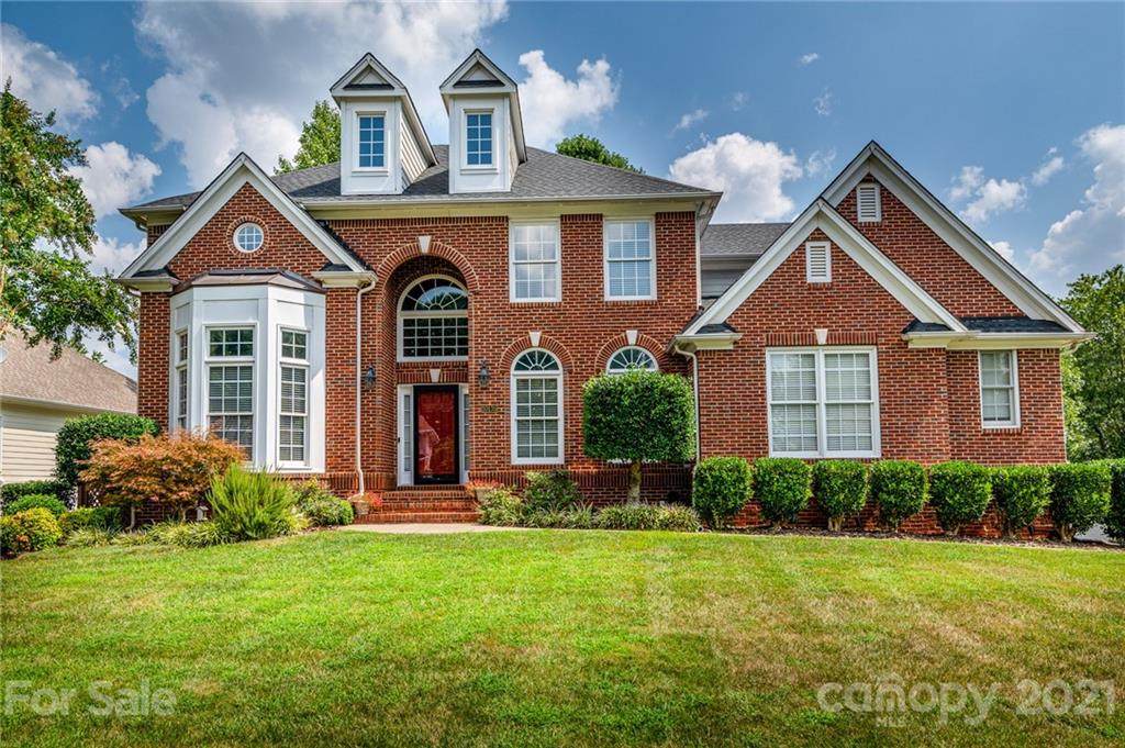 10135 Devonshire Drive - Photo 1