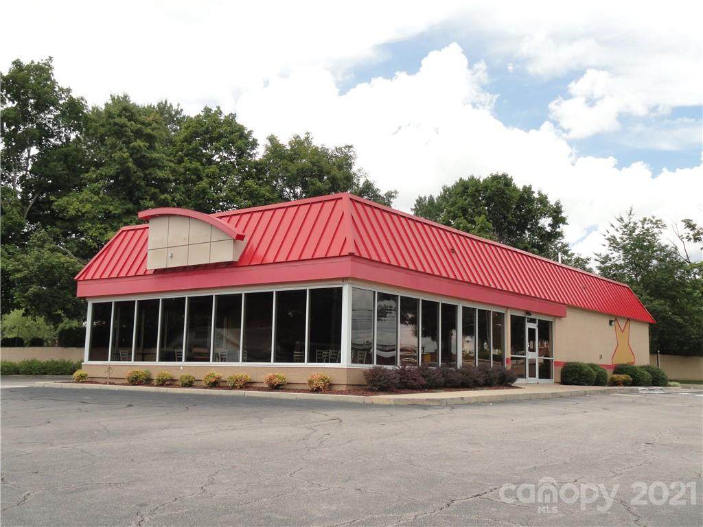 611 Jackson Park Road - Photo 1