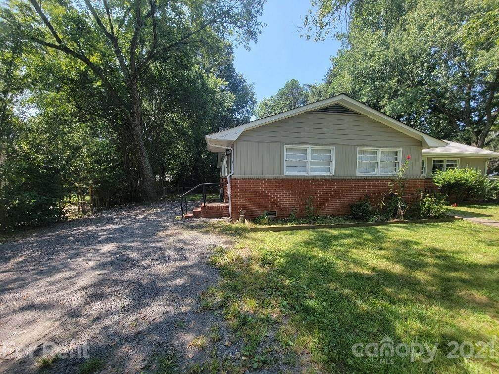 4601 Rockford Court - Photo 1