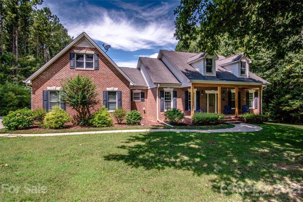 128 Pine Valley Drive - Photo 1