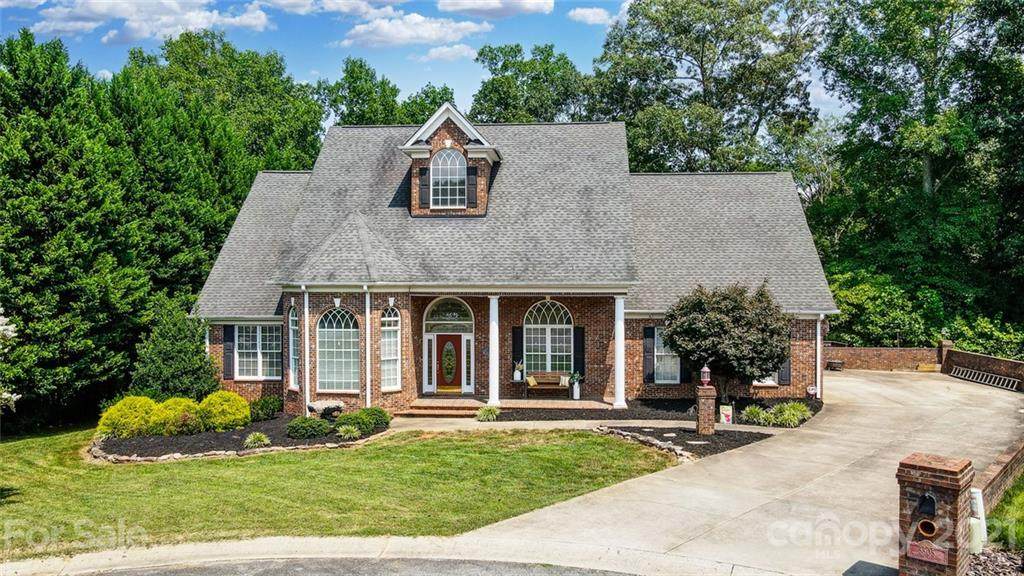 5505 Hickory Leaf Court - Photo 1