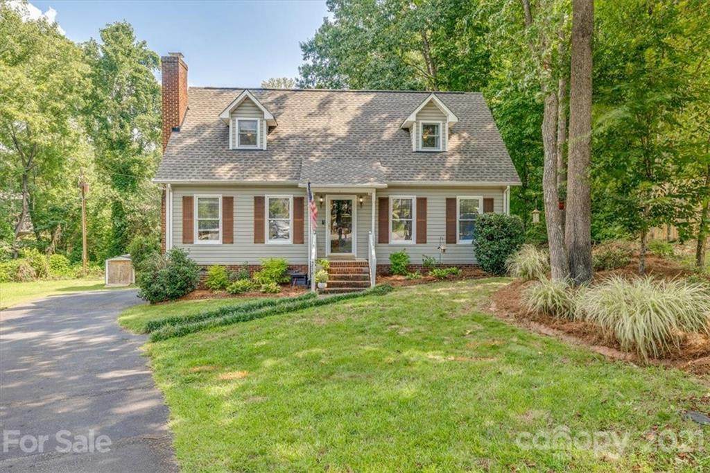 4876 Hickory Nut Court - Photo 1