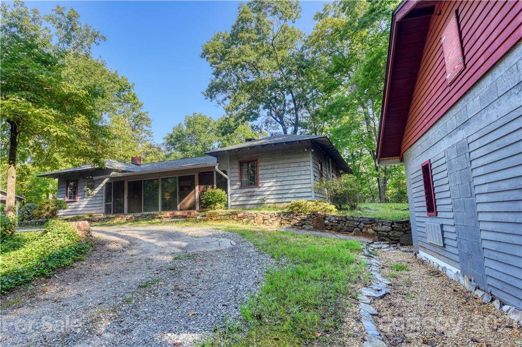 528 Wilderness Road - Photo 1