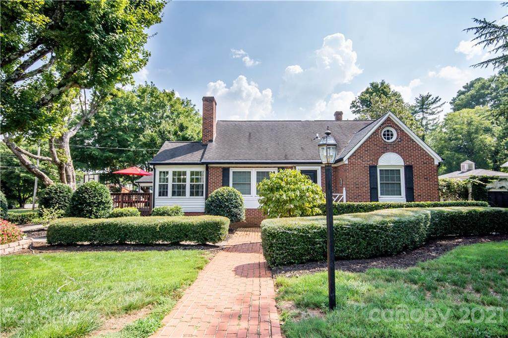 401 Ridgeway Avenue - Photo 1