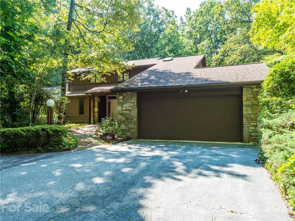 109 Greenleaf Drive - Photo 1