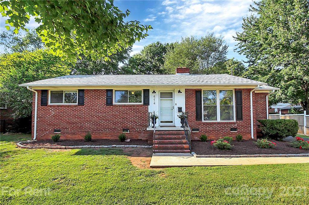4214 University Drive - Photo 1
