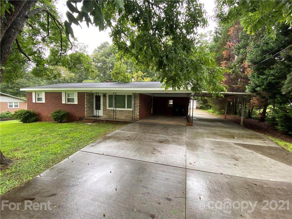 355 South Circle - Photo 1