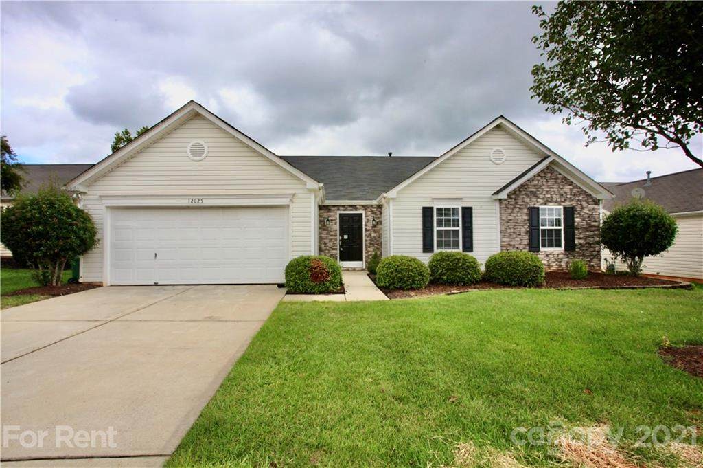 12025 Serenade Court - Photo 1