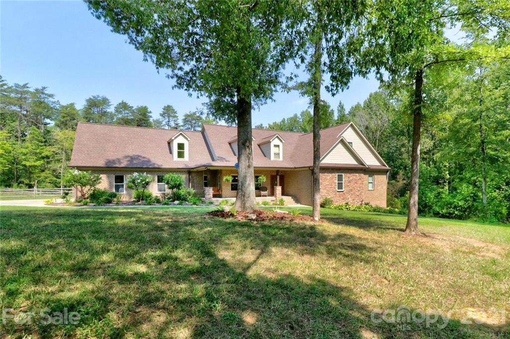 363 Hidden Oaks Drive - Photo 1