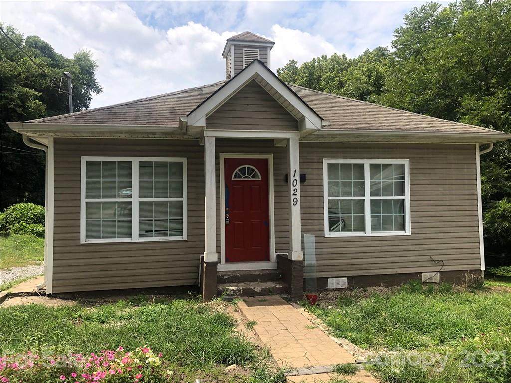 1029 Plymouth Street - Photo 1
