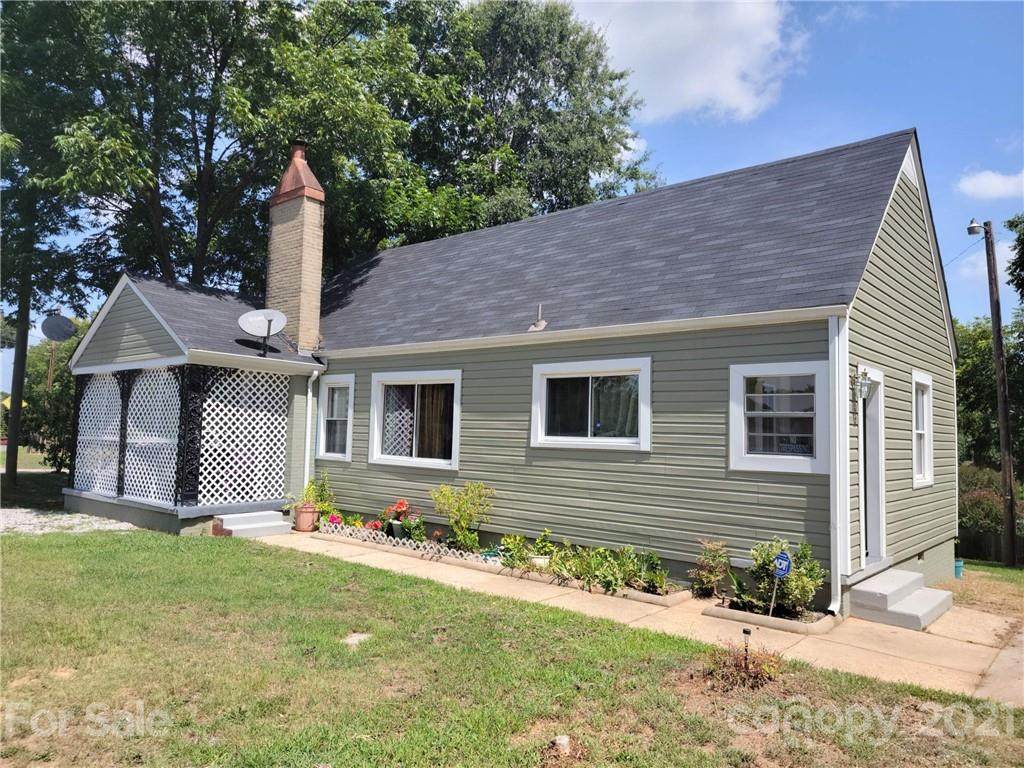 914 Kennedy Street - Photo 1