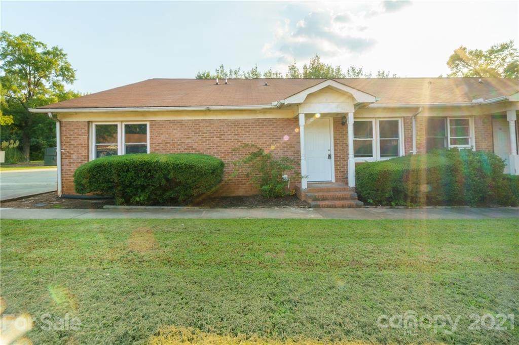 1112 Chandler Drive - Photo 1