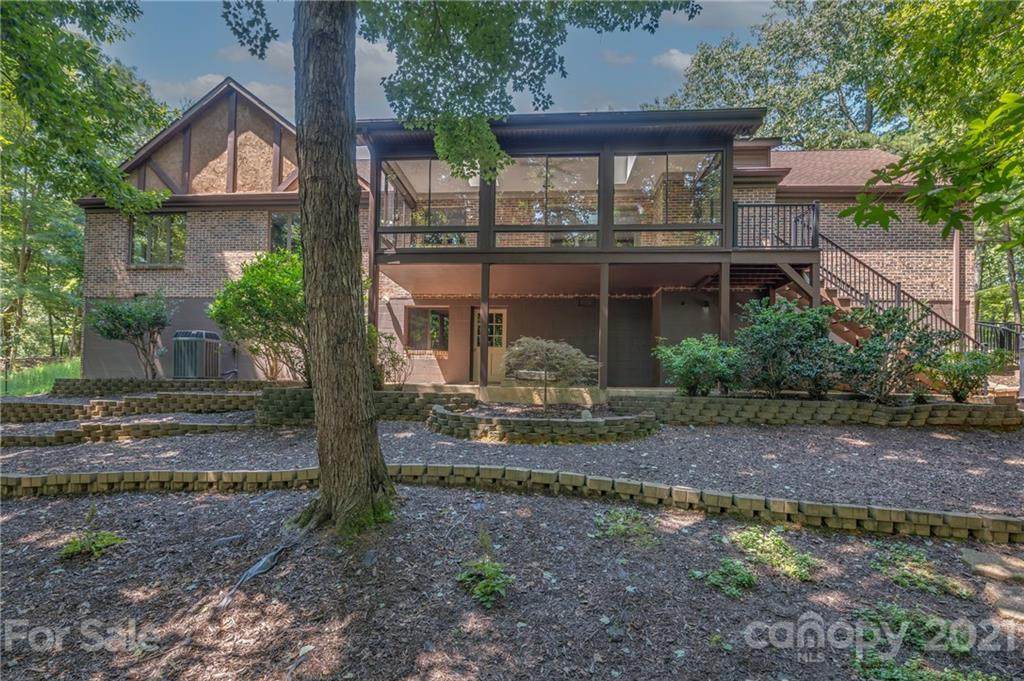 539 Mountain View Drive - Photo 1