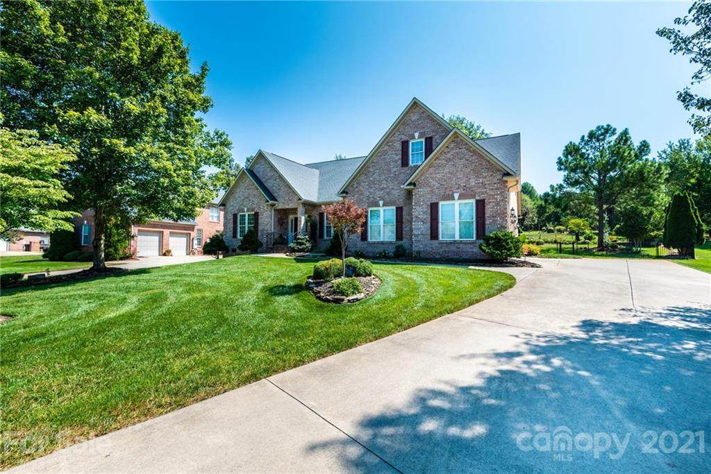 1192 Bugle Lane - Photo 1
