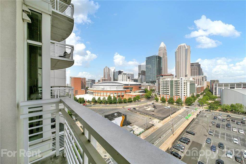 505 6th Street - Photo 1