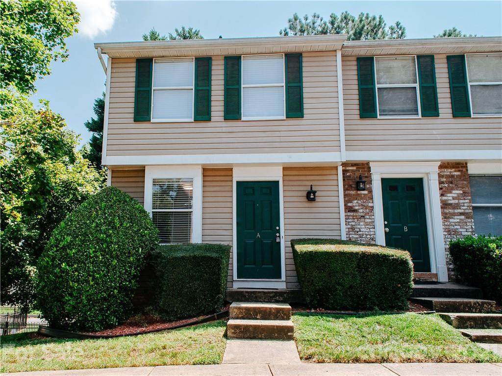 9618 Vinca Circle - Photo 1