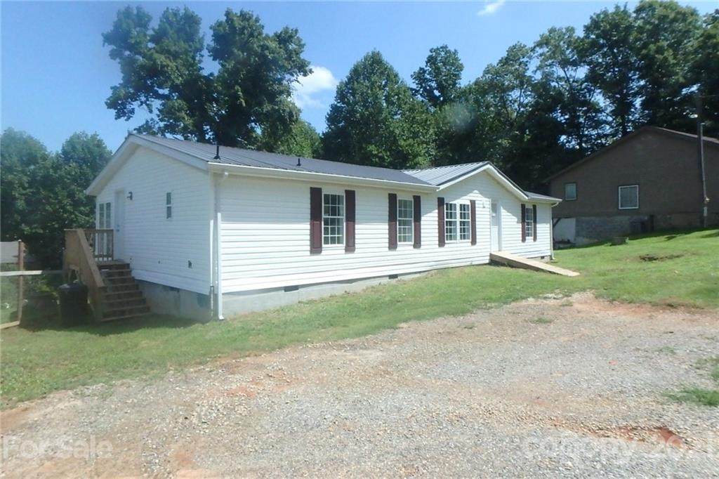 1523 Stacy Hill Road - Photo 1