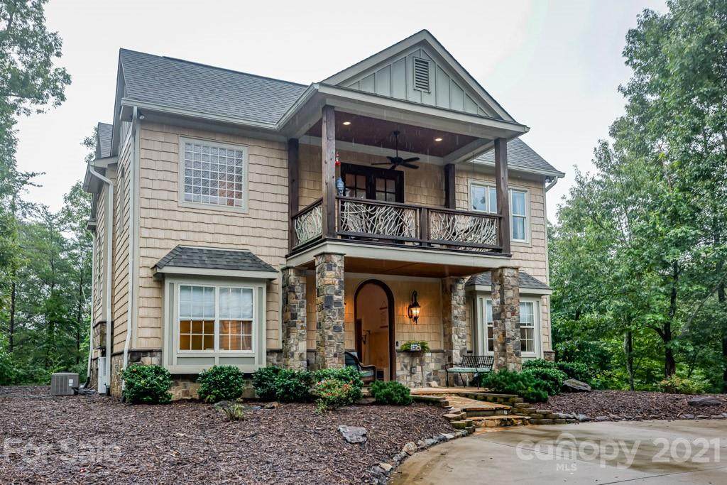 376 Grandview Drive - Photo 1