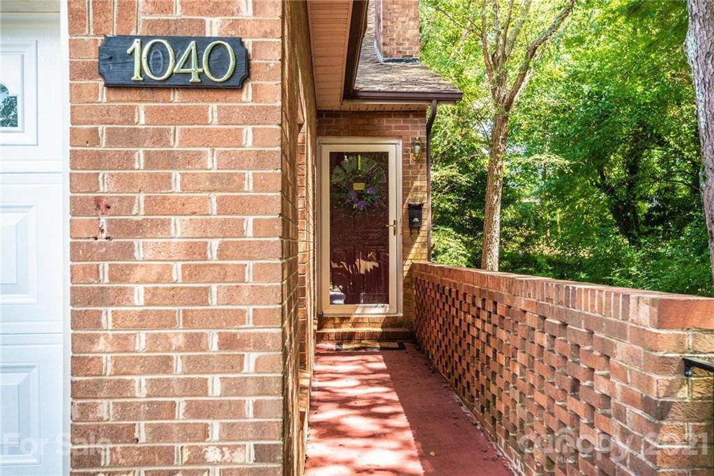 1040 1st Street - Photo 1