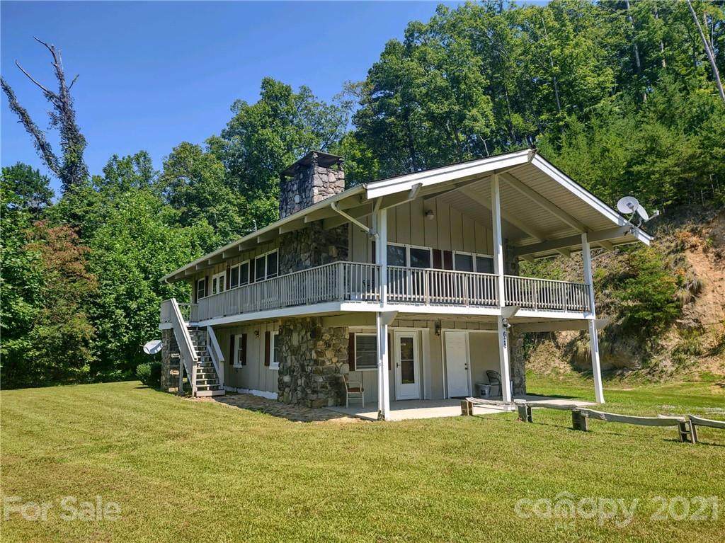 622 Hidden Springs Road - Photo 1