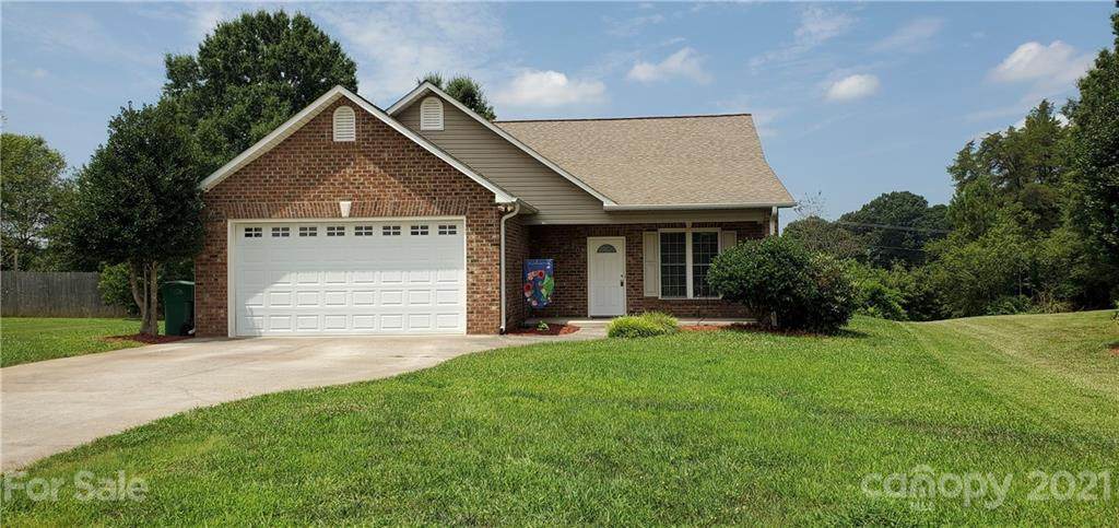 203 Smokehouse Lane - Photo 1