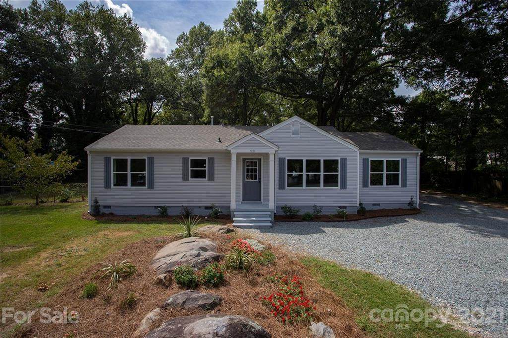 853 Stonewall Court - Photo 1