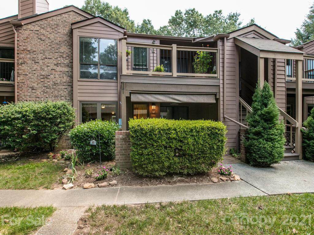 53 Ravencroft Lane - Photo 1
