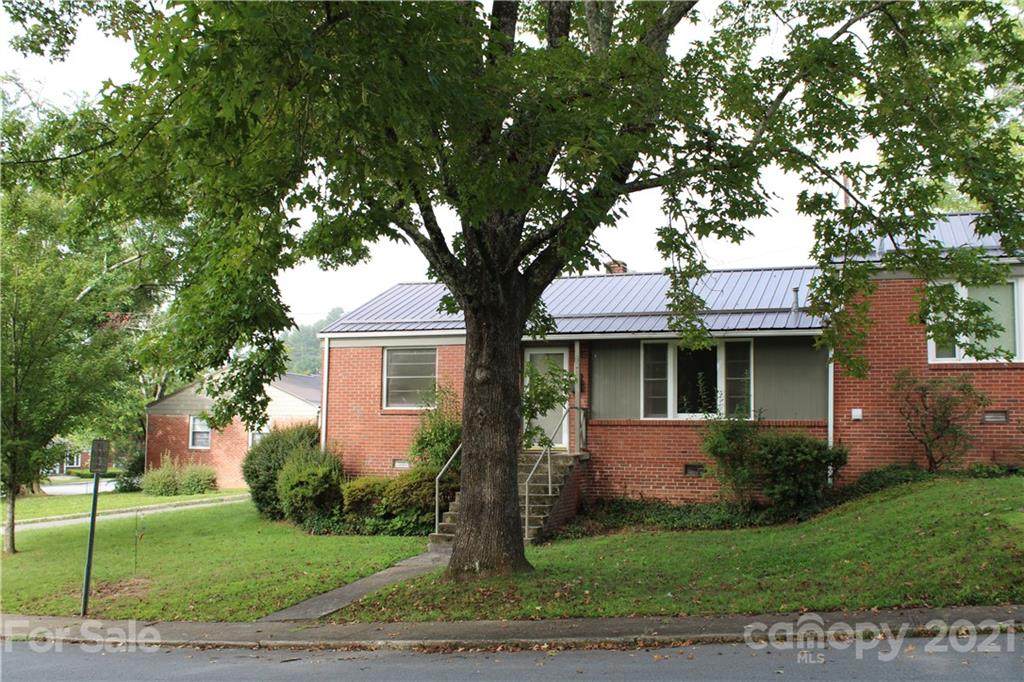 28 Trowbridge Lane - Photo 1