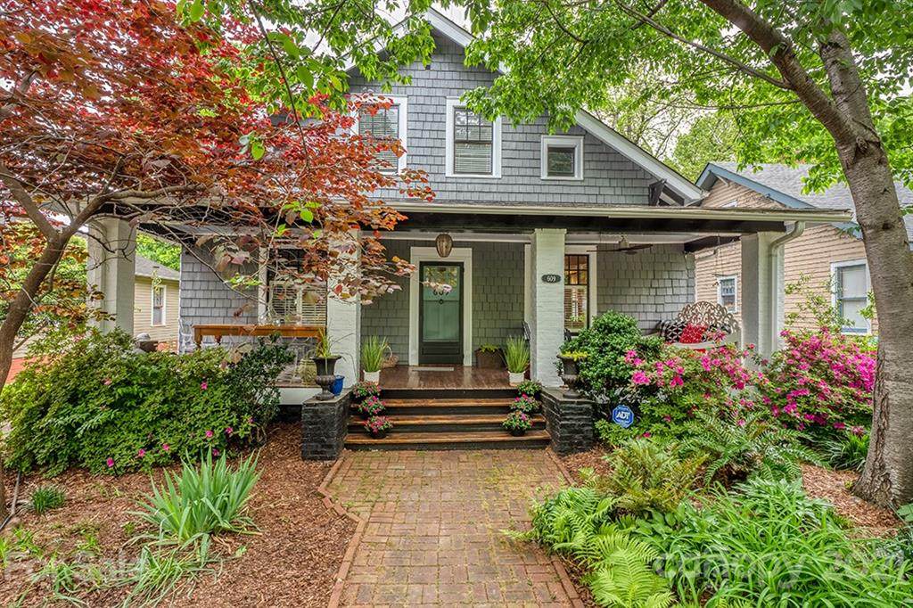 609 Oakland Avenue - Photo 1