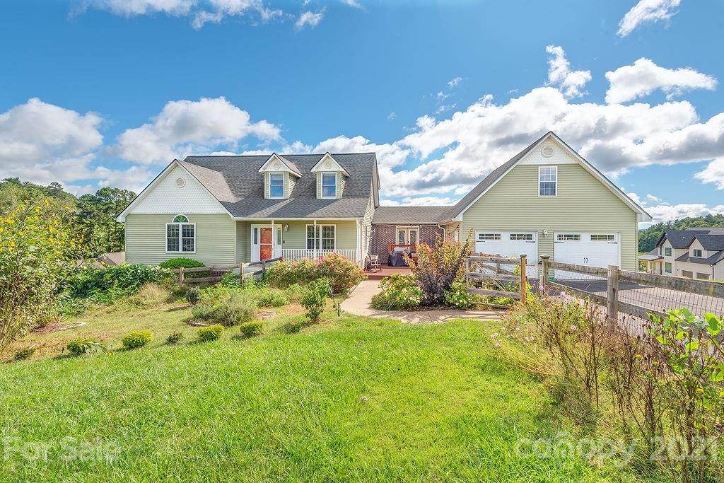 439 Ridgeview Road - Photo 1