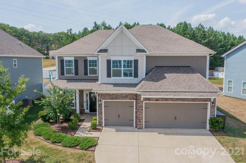 3017 Spinner Court - Photo 1