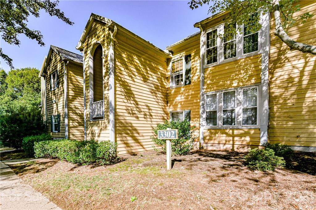 3302 Selwyn Farms Lane - Photo 1
