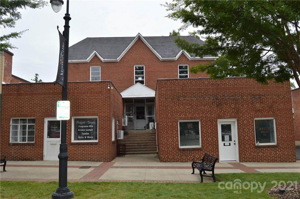 228 Broad Street - Photo 1