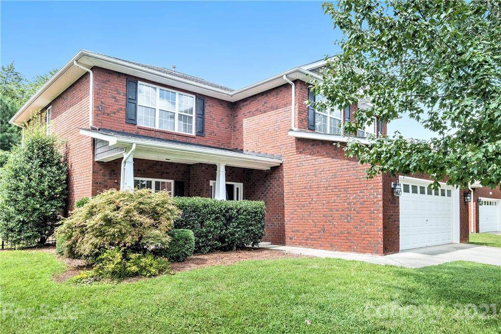 2469 Glyncastle Way - Photo 1