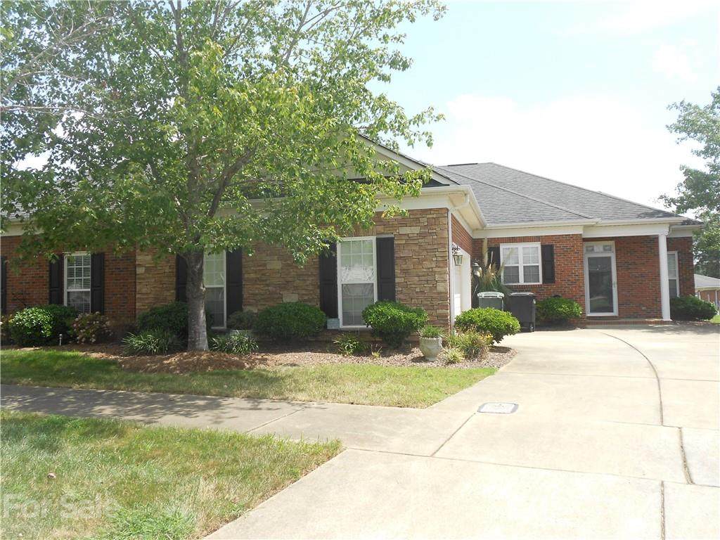 2725 Santiago Circle - Photo 1