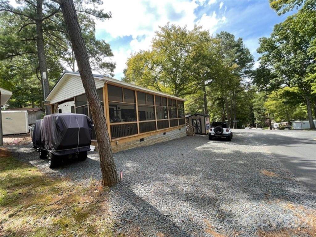 101 Indian Harbor Circle - Photo 1