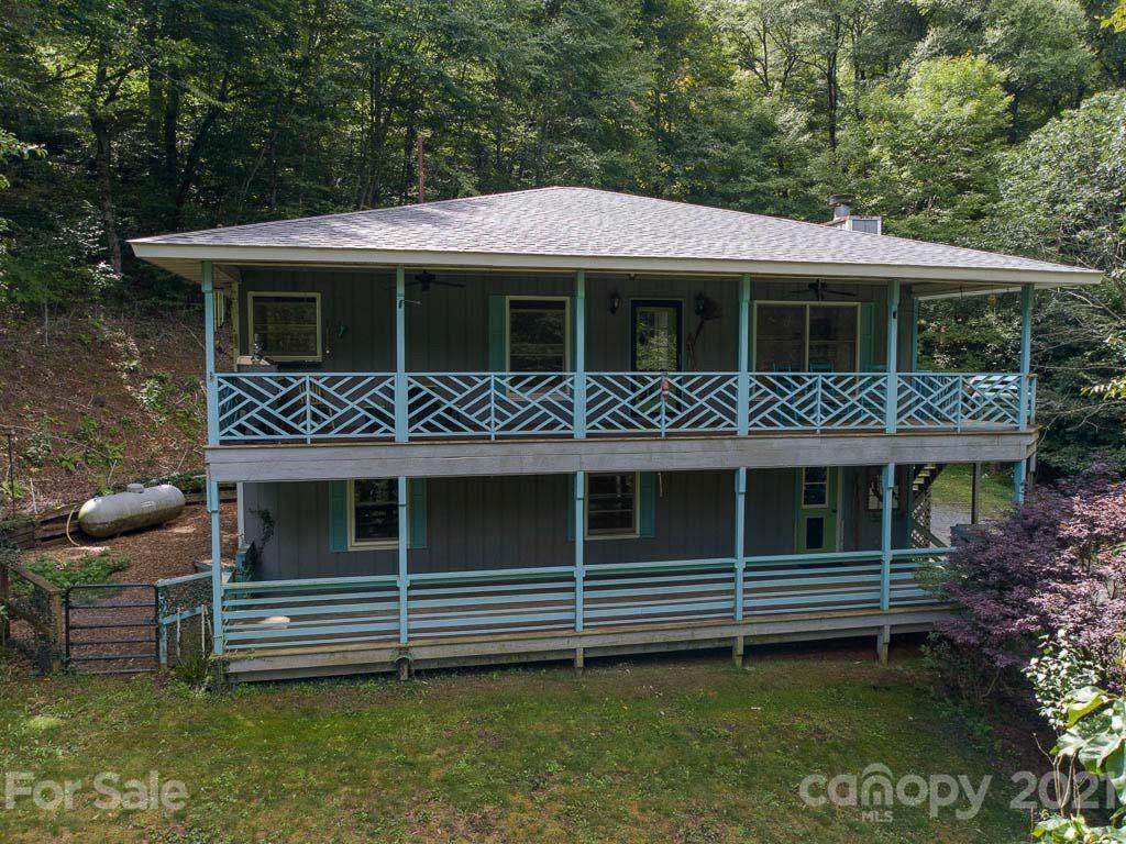 210 Spring Valley Drive - Photo 1