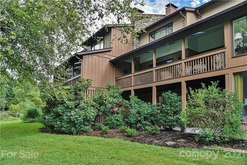 702 Crowfields Lane - Photo 1
