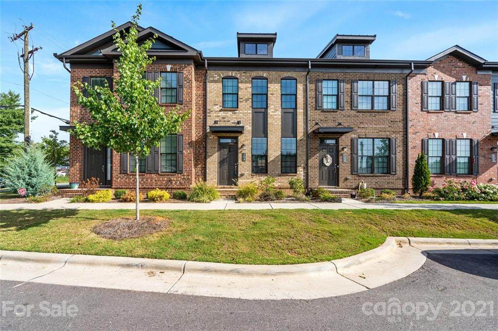 104 Linestowe Drive - Photo 1